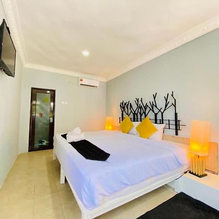 Fat Mermaid Guesthouse Пантай-Ченанг Екстер'єр фото